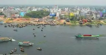শীতলক্ষ্যায় নৌযানের সঙ্গে বাল্কহেডের সংঘর্ষে পুলিশ সদস্য নিহত