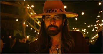 প্রথমদিনের আয়ে তিন নম্বরে শাকিব খানের ‘প্রিন্স’, জানুন কার আয় কত