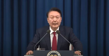 South Korea president apologises but doesn’t resign