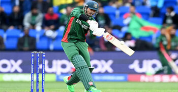 সাড়ে চার বছর পর অবশেষে সৌম্যর ব্যাটে ফিফটি