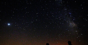 মহাকাশে বিরল ডাবল-রিংযুক্ত অদ্ভুত রেডিও বৃত্তের সন্ধান