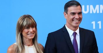 Spanish PM considers resigning as wife faces investigation
