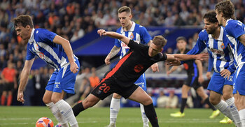 Barcelona clinch La Liga title with 2-0 win over Espanyol