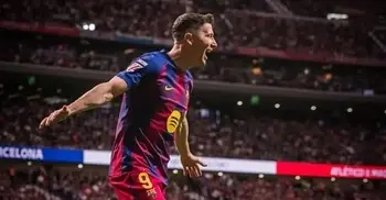 Barcelona beat Atletico Madrid 2–1 in La Liga