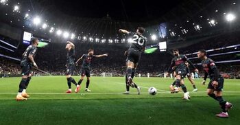 Man City eye Premier League history as Arsenal dare to dream