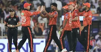 সর্বোচ্চ রানের হায়দরাবাদই এবার ডুবলো আইপিএলের সর্বনিম্ন রানের লজ্জায়