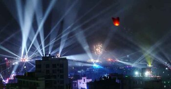 দিনভর ঘুড়ি উড়িয়ে রাতে ডিজে-গানে সাকরাইন উৎসব