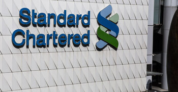 StanChart to cut thousands of roles as AI use rises