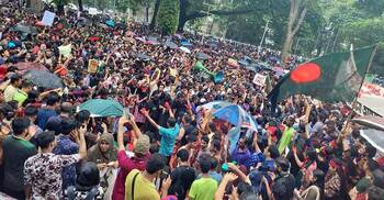 Thousands rally at Shaheed Minar