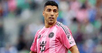 থুতু নিক্ষেপের ঘটনায় ৬ ম্যাচ নিষিদ্ধ সুয়ারেজ