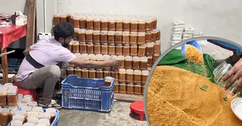 চাষিদের আশা দেখাচ্ছে আখের গুড়-পাউডার