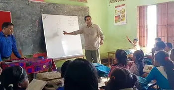 তাহিরপুরের প্রত্যন্ত এলাকায় স্কুলে পড়িয়ে প্রশংসায় ভাসছেন ববি হাজ্জাজ