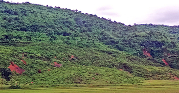 ভারতে চোরাই পথে কয়লা আনতে গিয়ে মাটিচাপায় বাংলাদেশি নিহত