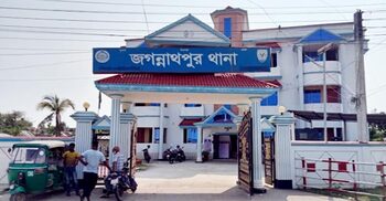 রাতের আঁধারে কৃষকের গাভি-বাছুর চুরি, জবাই করে মাংস নিয়ে গেলো চোর