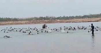 নানাবাড়ি যাওয়ার পথে নৌকাডুবি, সবাই সাঁতরিয়ে তীরে উঠলেও পারেনি সুফিয়া