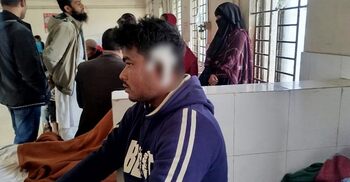 মাদক সেবনের প্রতিবাদ করায় যুবককে ছুরিকাঘাত