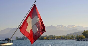 যুক্তরাষ্ট্রে অস্ত্র রপ্তানি স্থগিত করলো সুইজারল্যান্ড