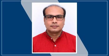 নারীসহ পুলিশ পাহারায় রাত কাটাতে চেয়ে ধরা ভুয়া জজ