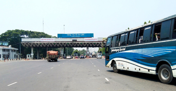 বেড়েছে যানবাহনের চাপ, একদিনে সোয়া ৩ কোটি টাকার টোল আদায়