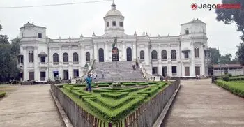 তাজহাটের প্রতিটি ইটে লুকিয়ে আছে কোনো গোপন গল্প