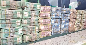 দানবক্সের ২৭ বস্তা টাকা গণনা চলছে, ছাড়ালো ৬ কোটি