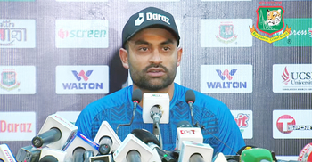 পেসারদের ঘুরিয়ে-ফিরিয়ে খেলানোর কথা বললেন তামিম