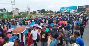 বঙ্গবন্ধু সেতু মহাসড়কে অবরোধ, ৮ কিলোমিটার যানজট