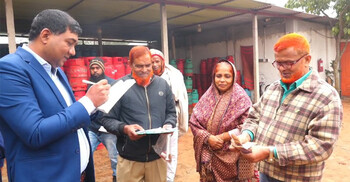 বেশি দামে গ্যাস সিলিন্ডার বিক্রি দায়ে ৩ প্রতিষ্ঠানকে জরিমানা