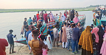 ঈদের ছুটিতে যমুনার পাড়সহ বিনোদন কেন্দ্রে ভিড়