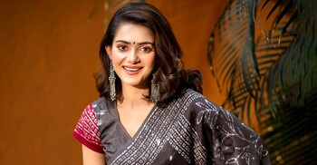 এবার লাইভে এসে যে হুমকি দিলেন তানজিন তিশা