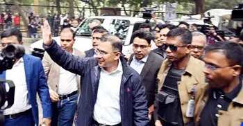 প্রথম দিনের অফিস শেষে মাকে দেখতে এভার কেয়ারে তারেক রহমান