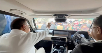 তারেক রহমান স্লোগানে মুখরিত ঢাকা বিশ্ববিদ্যালয় প্রাঙ্গণ