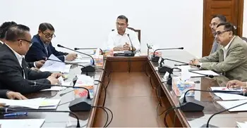 স্বাস্থ্যে বড় সিদ্ধান্ত প্রধানমন্ত্রীর, এক লাখ কর্মী নিয়োগের উদ্যোগ