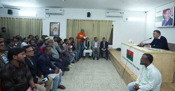 তারেক রহমানের সঙ্গে রিকশা-ভ্যান-অটোচালক দলের নেতাদের সাক্ষাৎ