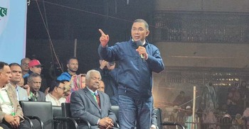 ৬ জনকে আপনাদের হাতে তুলে দিলাম, জয়যুক্ত করে হিসাব বুঝে নেবেন