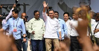 হাসিনা-পরবর্তী বাংলাদেশ কি তারেক রহমানকেই চাইছে?