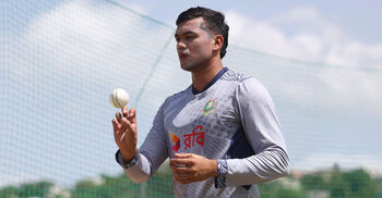 ‘গুজবে বিভ্রান্ত হবেন না’ ফেসবুক পোস্টে অনুরোধ তাসকিনের