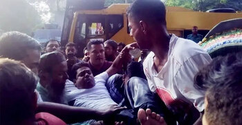 Many injured as police use sound grenades to disperse teachers