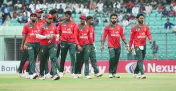 তাদের এক জুটিতেই বদলে গেলো ম্যাচের চিত্র