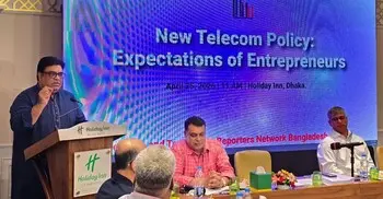 স্মার্টফোনের দাম ২৫০০ টাকায় নামিয়ে আনতে চায় সরকার