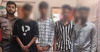 বিদেশি পিস্তল-গুলিসহ কিশোর গ্যাংয়ের চার সদস্য গ্রেফতার