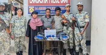 রোহিঙ্গা ক্যাম্পে ৪৩ হাজার ইয়াবা-পিস্তলসহ আটক ৩