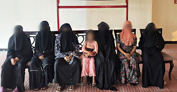 সাগরপথে মালয়েশিয়া পাচারের উদ্দেশে বন্দি ৭ নারী-শিশু উদ্ধার