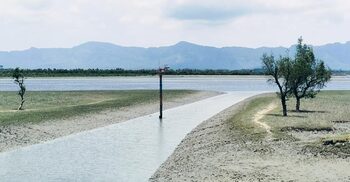 মিয়ানমার সীমান্তে শক্তিশালী বিস্ফোরণে কেঁপে উঠলো টেকনাফ