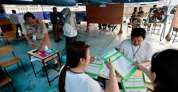 থাইল্যান্ডে ভোটগ্রহণ শুরু, হচ্ছে সংবিধান বদলে গণভোটও