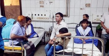 ঠাকুরগাঁওয়ে হঠাৎ অসুস্থ একই স্কুলের ১১ ছাত্রী