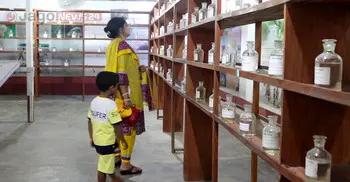 নদীর পানি থেকে মহাসাগরের বালু—সবই আছে লোকায়ন জাদুঘরে