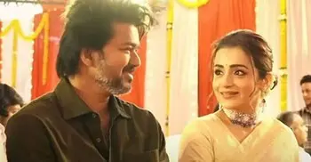 রাজনীতিতে ঝড় তুলছেন বিজয়, তিরুপতিতে তৃষার বিশেষ দিন