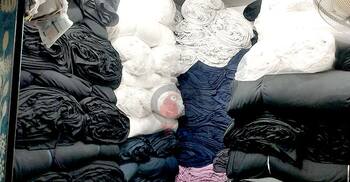 বেচাকেনা নেই, ব্যবসায়ীদের সময় কাটে গল্প-গুজবে