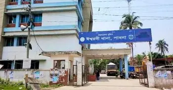 ঈশ্বরদীতে রাশিয়ান নাগরিকের সঙ্গে থাকা তিন তরুণীকে অপহরণ, পরে মুক্তি